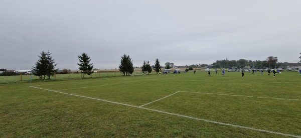 Boisko w Rogaszycach - Rogaszyce