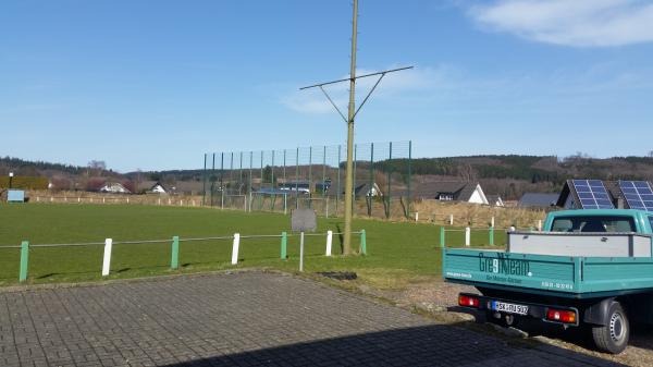 Sportplatz im Hudeweg - Sundern/Sauerland-Amecke