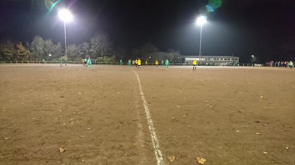 Sportanlage Am Woom Platz 2 - Heinsberg-Karken