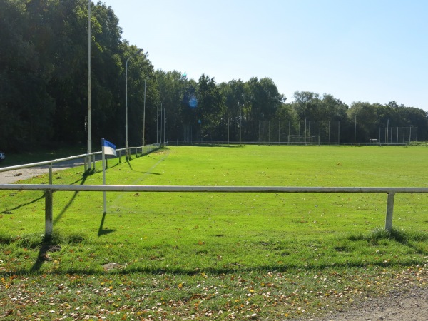 Sportplatz an der B190 - Salzwedel-Pretzier