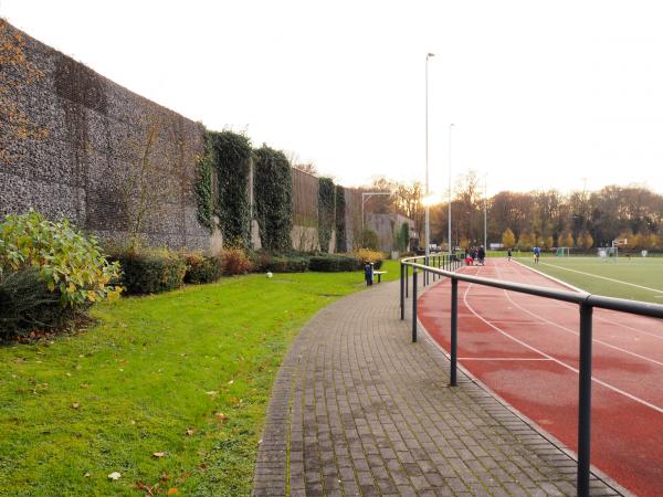 Sportplatz Dieter-Forte-Gesamtschule - Düsseldorf-Eller