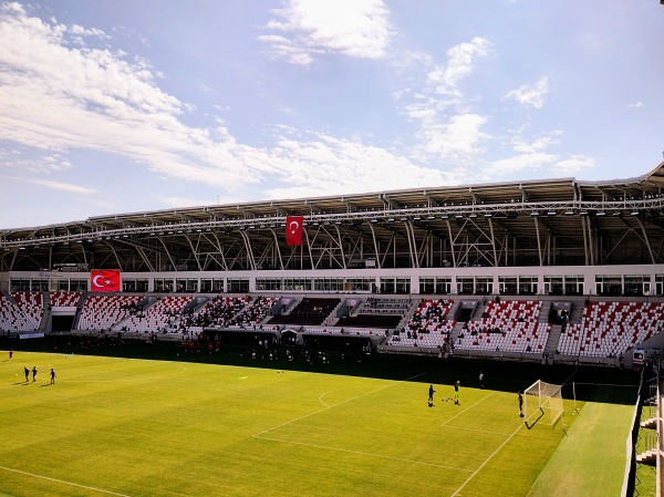 Yeni Karaman Stadyumu - Karaman