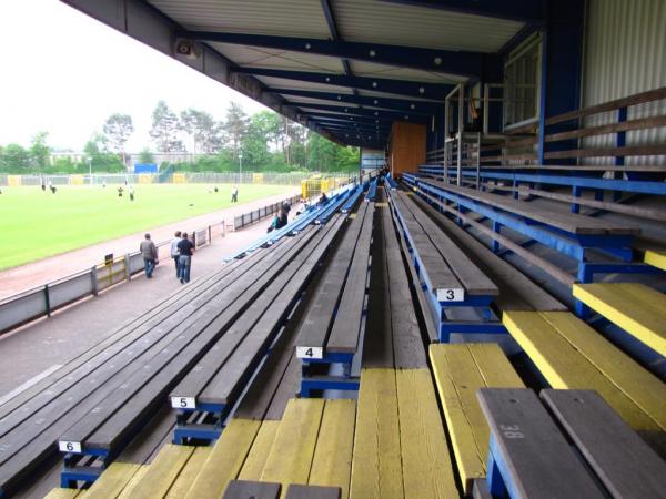 Hermann-Löns-Stadion - Paderborn-Schloß Neuhaus