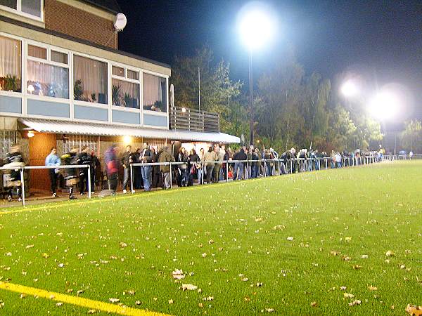 Sportzentrum Oststeinbek Platz 2 - Oststeinbek