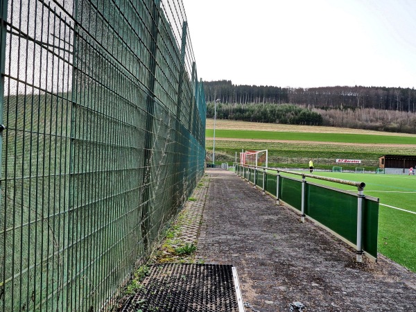 Reinhold-Schulte-Sportplatz - Eslohe/Sauerland-Reiste