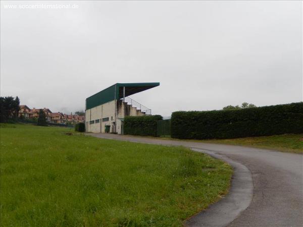 Estadio Santa María - Bárcena de Cicero, CB