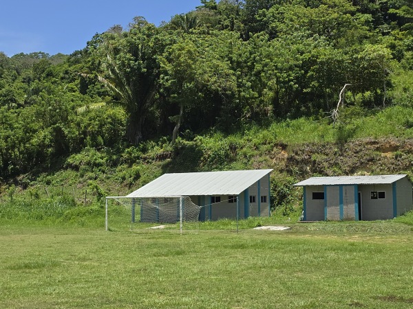 Campo de Fútbol de Corozal - Corozal, Bay Islands, Roatán