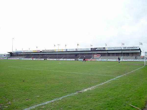 Burgemeester A. Lambertsstadion - Londerzeel