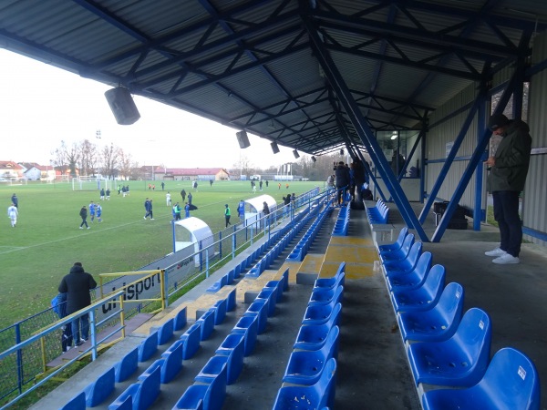 Gradski Stadion  - Dugo Selo   