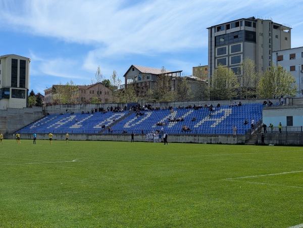 Stadiumi I Futbollit - Bajram Curri