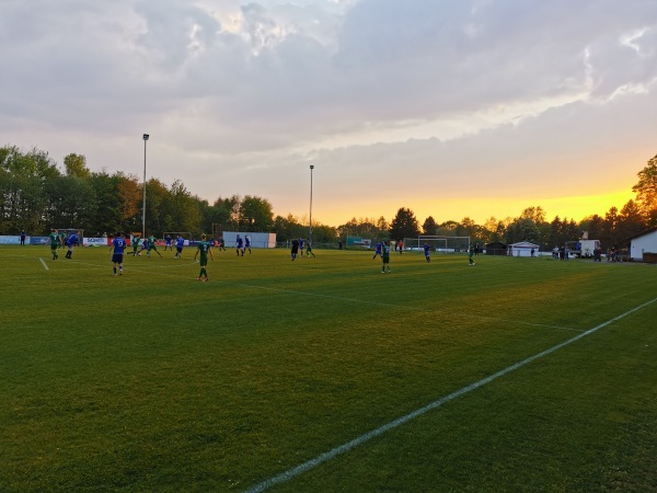 Sportpark Am Flürchen Platz 2 - Höhr-Grenzhausen