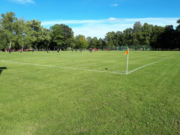 Sportanlage am Schloß - Plau am See-Karow