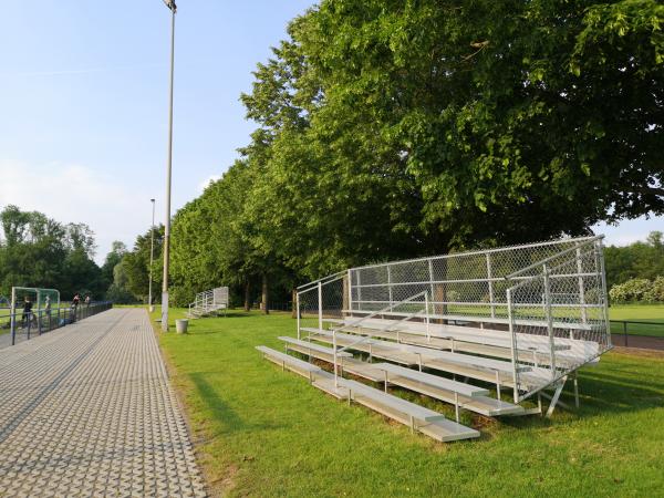 Bezirkssportanlage am Stadtwald Platz 2 - Neuss