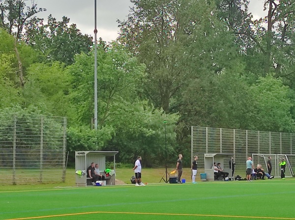 Sportplatz Heideweg - Neu-Isenburg-Zeppelinheim