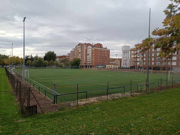 Campo de Fútbol Emilio González - León, CL