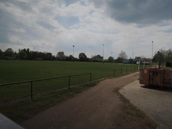 SVS-Stadion am Südring Nebenplatz 2 - Griesheim