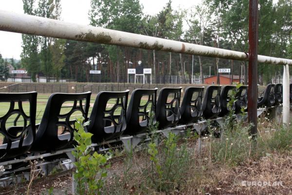 Stadion der Hüttenwerker auf den Sportanlagen Waldstraße - Eisenhüttenstadt