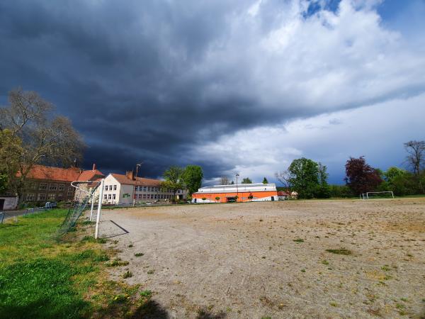 Sportplatz an der Grundschule - Lohmen/Sachsen