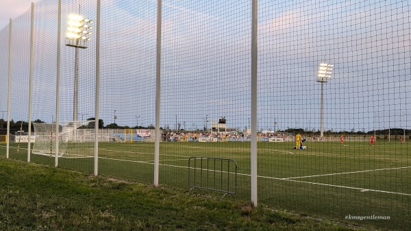 Stadion piłkarski Jadwisin - Jadwisin