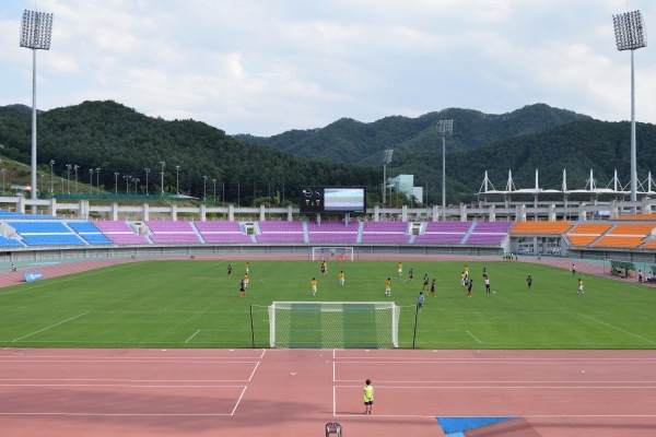 Chuncheon Songam Sports Town Main Stadium - Chuncheon
