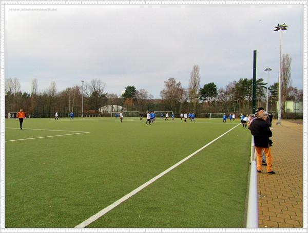 Hans-Rosenthal-Sportanlage Platz 5 - Berlin-Charlottenburg