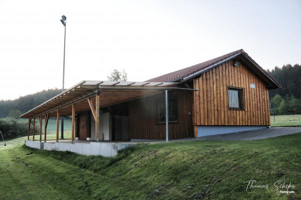 Sportplatz Schafhof - Zimmern unter der Burg