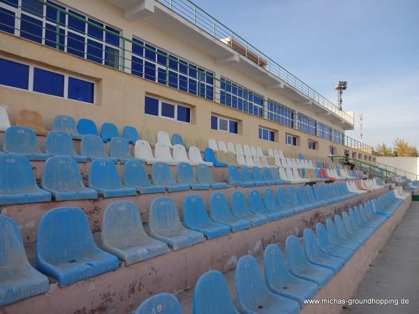 Turon stadioni - No'kis (Nukus)