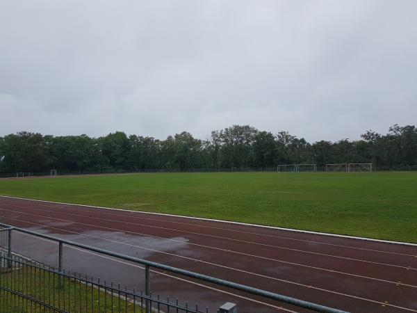 Sportplatz Am Weinberg - Lychen-Hohenlychen