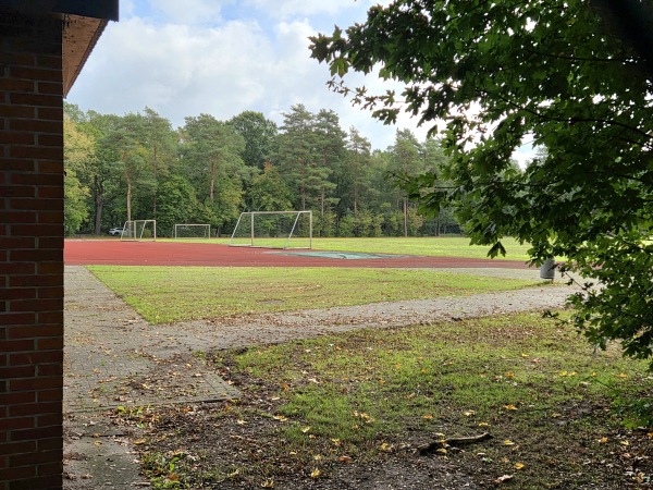 Sportplatz Henning-von-Tresckow-Kaserne - Oldenburg (Oldenburg)-Kreyenbrück