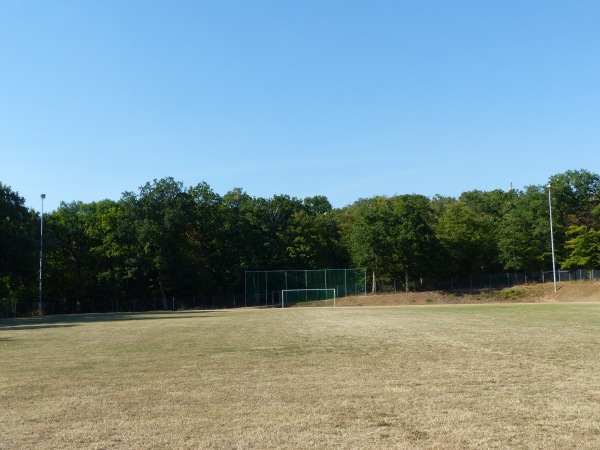 Waldsportplatz 2 - Helmstadt