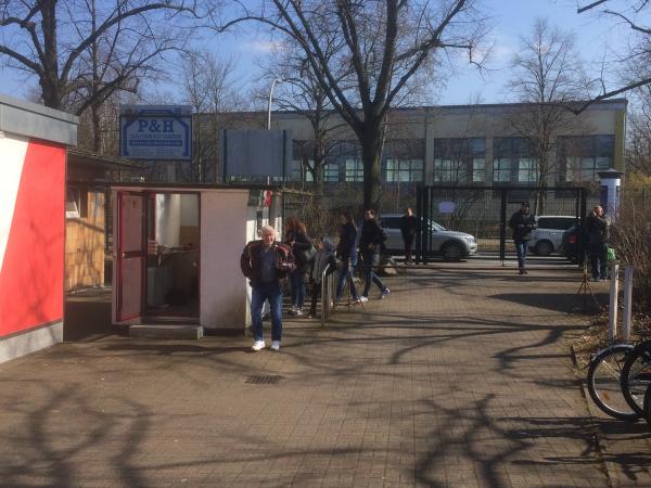 Sportplatz Stubenrauchstraße - Berlin-Rudow