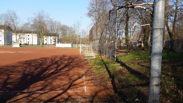Sportplatz Rixdorfer Straße - Köln-Mülheim