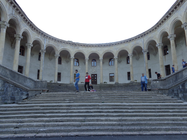 Stadioni Vladimer Bochorishvili - Tkibuli