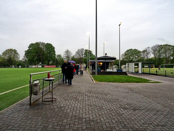 Bezirkssportanlage Am Eisenbrand Platz 4 - Meerbusch-Büderich