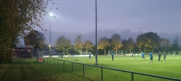 Sportplatz im Schulweg - Ehingen-Beyerberg