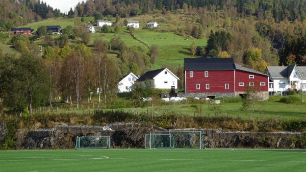 Sundve idrettsplass - Vossestrand