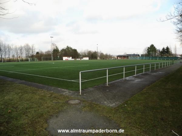 Eschenkampfbahn Nebenplatz - Borchen-Alfen