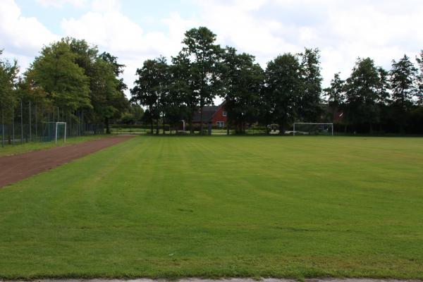 Sportplatz an der Schule - Südbrookmerland-Victorbur