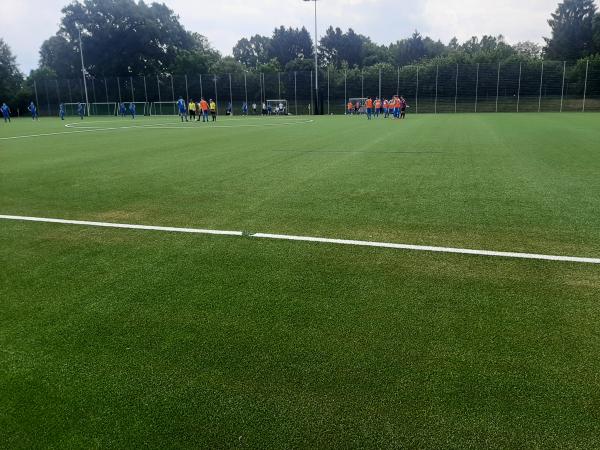 Waldstadion B-Platz - Lütjensee