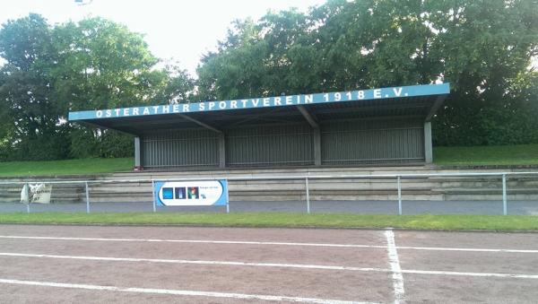 Bezirkssportanlage Krähenacker - Meerbusch-Osterath