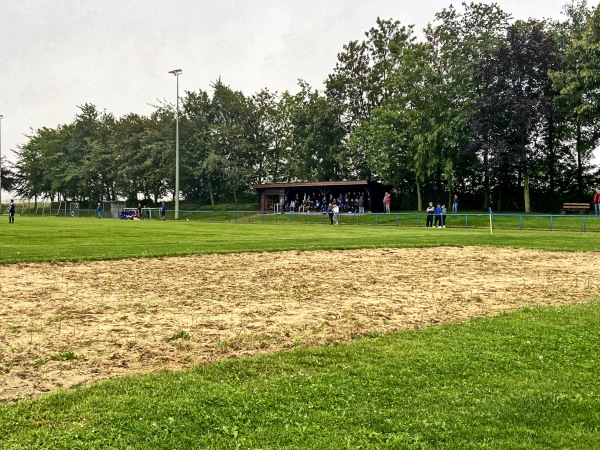 Sportplatz Effeln - Anröchte-Effeln