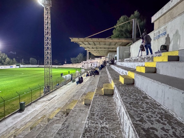 Koinotiko Stadio Parekklisias - Parekklisia