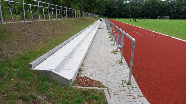 Stadion Sander Tannen - Hamburg-Bergedorf