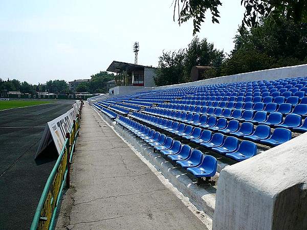 Stadionul Orășenesc - Bălți