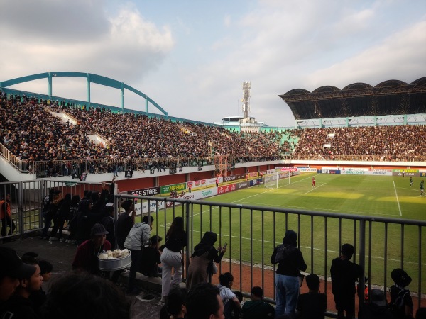 Stadion Maguwoharjo - Sleman