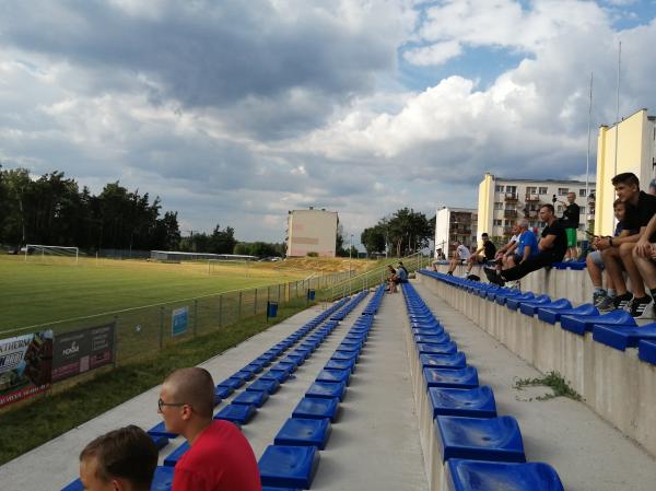Boisko piłkarskie w Gomunicach - Gomunice 