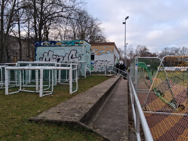 Sportplatz Wiener Straße - Berlin-Kreuzberg