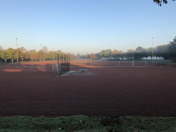Bezirkssportanlage Chorweiler Platz 3 - Köln-Chorweiler
