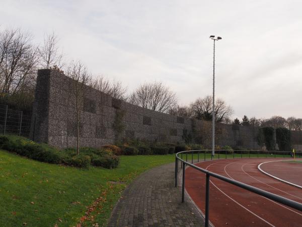 Sportplatz Dieter-Forte-Gesamtschule - Düsseldorf-Eller