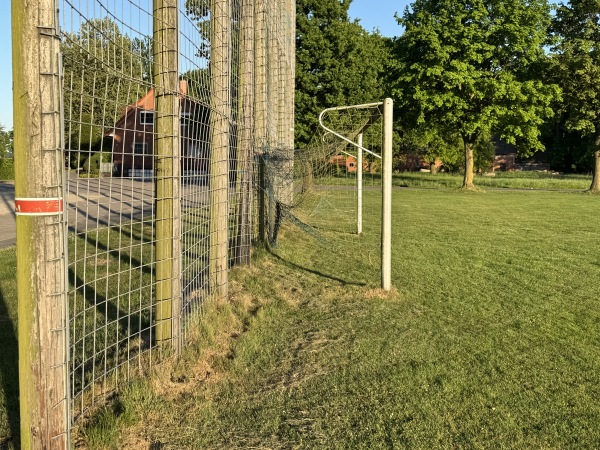 Sportplatz Süstedt B - Bruchhausen-Vilsen-Süstedt